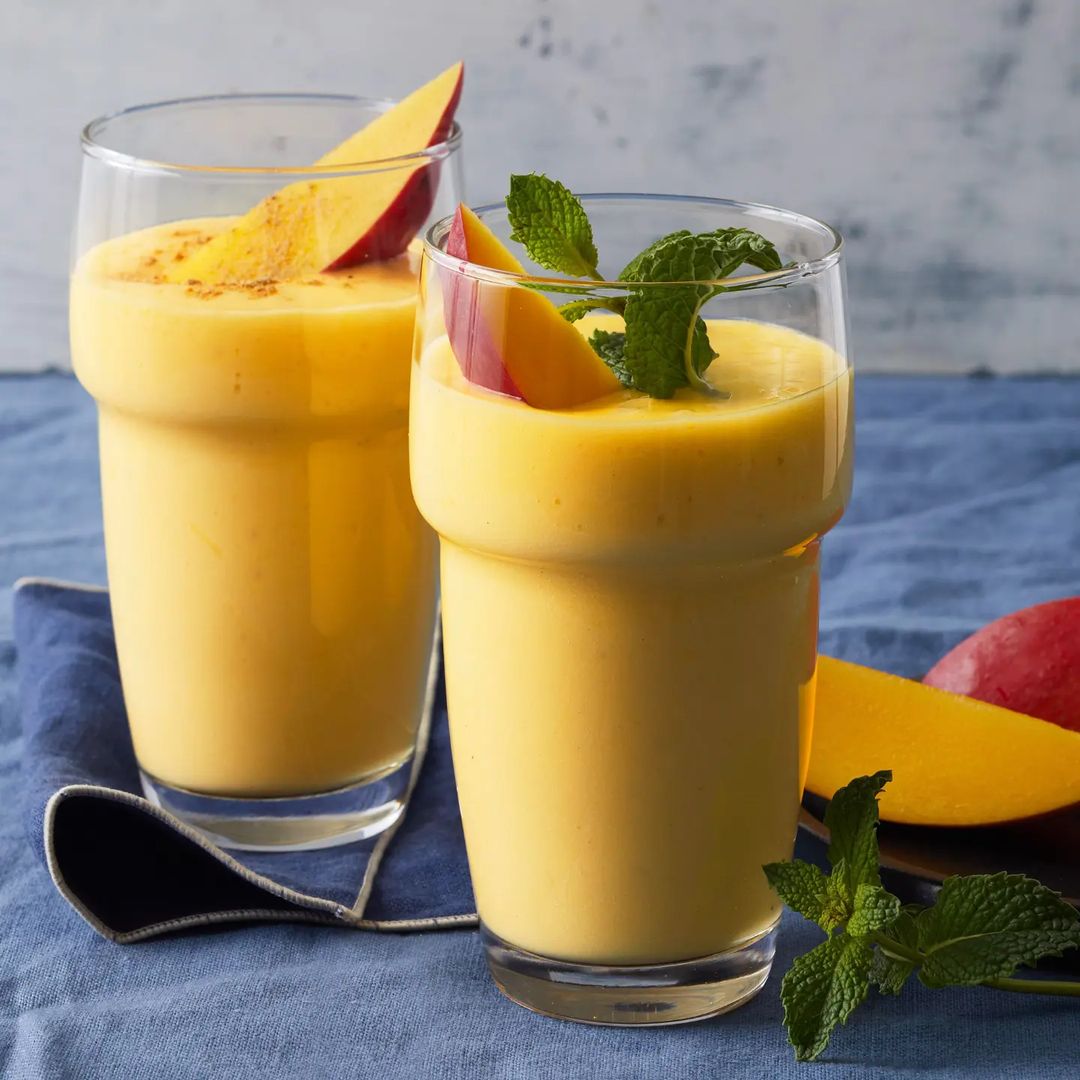 Nutrient-packed Mango Smoothie Recipe 🥭 - Blendit