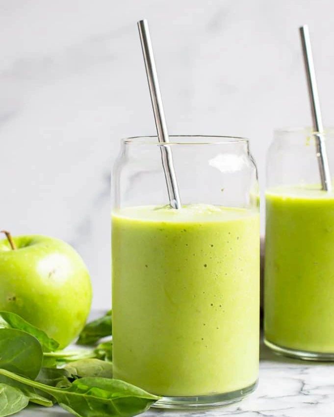 Green Apple Smoothie Recipe for a Portable Blender