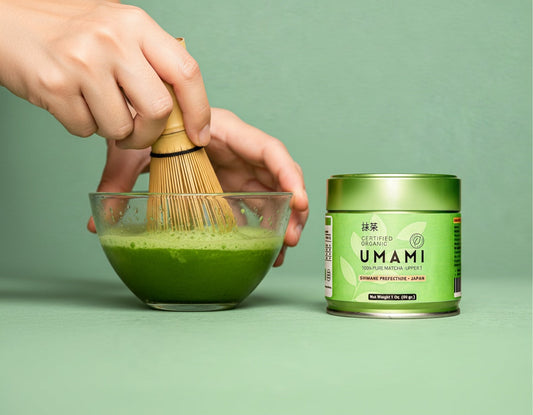 An Educational Dive into Organic Matcha-Based Smoothies for Wellness