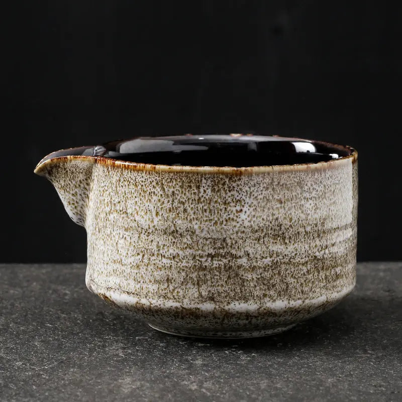 ✨ [Limited Edition] Japanese Porcelain Matcha Bowl with Spout – 600ml | Fired Blue & White Chawan for Tea Ceremony Blendit